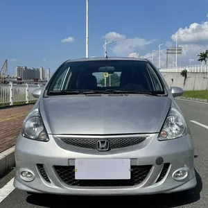 Ikinci el araba düşük fiyatlar Honda Fit 2004 1.5L CVT otomotiv toptan yüksek kalite tasarım hareketlilik ikinci el araba satılık