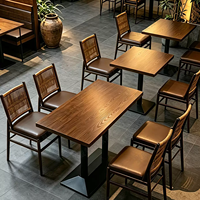 Ensemble de salle à manger moderne Wild Nature avec chaises latérales en rotin pour hôtels et cafés, idéal pour des environnements de repas décontractés