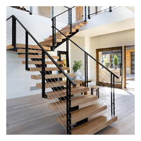 Escaliers droits architecturaux avec options de marches en verre, bois ou marbre et garde-corps en métal ou en verre |   Usage commercial et résidentiel
