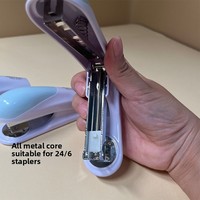 Agrafeuse de bureau manuelle CH S31 Macaron légère 95g, multifonctionnelle, en plastique, pour agrafes normales 24/6, capacité 20 pages