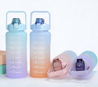 Bouteille d'eau de grande capacité en matériau PC écologique avec un volume de 2000 ml, pour les voyages, les sports, unisexe