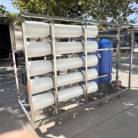 Système de traitement d'eau par osmose inverse monophasé avec pompe PLC, machine de filtration d'eau pure 5T/H pour hôtels, restaurants et usage à petite échelle