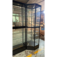 78 Zoll Hohe Abschließbare Vitrine mit Vollglasansicht, Schwarzem Aluminiumrahmen, LED-Beleuchtung und Umweltfreundlichem Design für Rauchershops