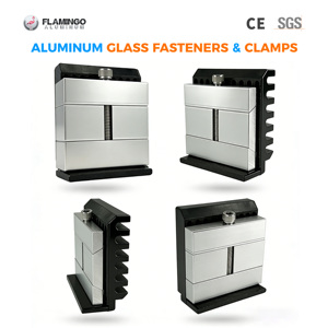 Accessoires de garde-corps en verre pour villa et jardin modernes les plus vendus, pinces, panneaux, accessoires d'<span class=keywords><strong>escalier</strong></span>, résistants à la rouille - Product Image 1