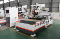 Machine de travail du bois intelligente avec tête de routeur CNC à changement d'outil automatique