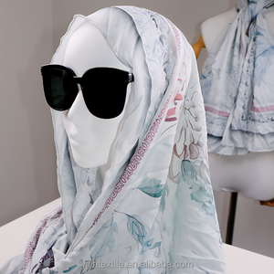 Hijab respirant en modal de qualité supérieure imprimé numérique personnalisé pour les voyages de vacances centres commerciaux nuits du <span class=keywords><strong>Ramadan</strong></span>-Musulmans résistants aux rides - Product Image 1