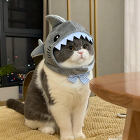 Chapeau de requin pour chat de compagnie, hiver, chaud, en peluche, polyester, taille réglable, chapeau de dessin animé mignon, accessoire pour cheveux