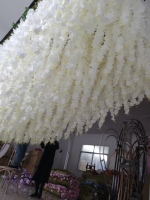 Wisteria artificielle de haute qualité, plante en soie, fleur décorative pour plafond, pour la décoration d'événements de mariage