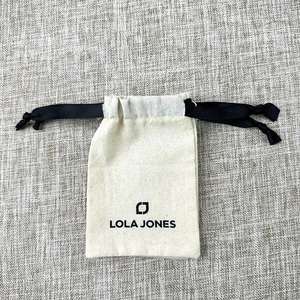 Sac à cordon en coton biologique personnalisable, écologique, recyclable, imprimé à l'écran, pour rouge à lèvres - Product Image 5