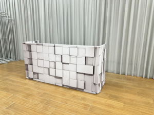 Façade <span class=keywords><strong>de</strong></span> cabine DJ portable en aluminium en forme <span class=keywords><strong>de</strong></span> U, imprimée sur mesure, avec <span class=keywords><strong>sac</strong></span> <span class=keywords><strong>de</strong></span> transport - Product Image 2