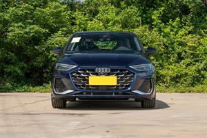 <span class=keywords><strong>Audi</strong></span> <span class=keywords><strong>A3</strong></span> <span class=keywords><strong>2022</strong></span> A3L Limusina 35 TFSI Gasolina Tracción Delantera Transmisión Automática Alta Configuración Autos Usados - Product Image 2