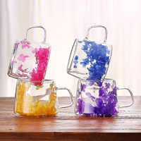 Vente en gros de tasses à thé et à café en verre borosilicate de haute qualité, faites à la main, 350 ml, à double paroi, avec fleurs séchées