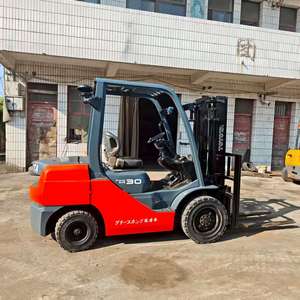 Chariot élévateur diesel Toyota 8F d'occasion - Bon état - 4300 kg - Mât à deux étages - Pneus pleins - 0-1000 heures - Certifié - Product Image 6