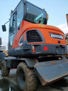 Excavatrice sur chenilles hydraulique de 6 tonnes d'occasion Doosan DX60, en excellent état, prête à la vente - Product Image 4