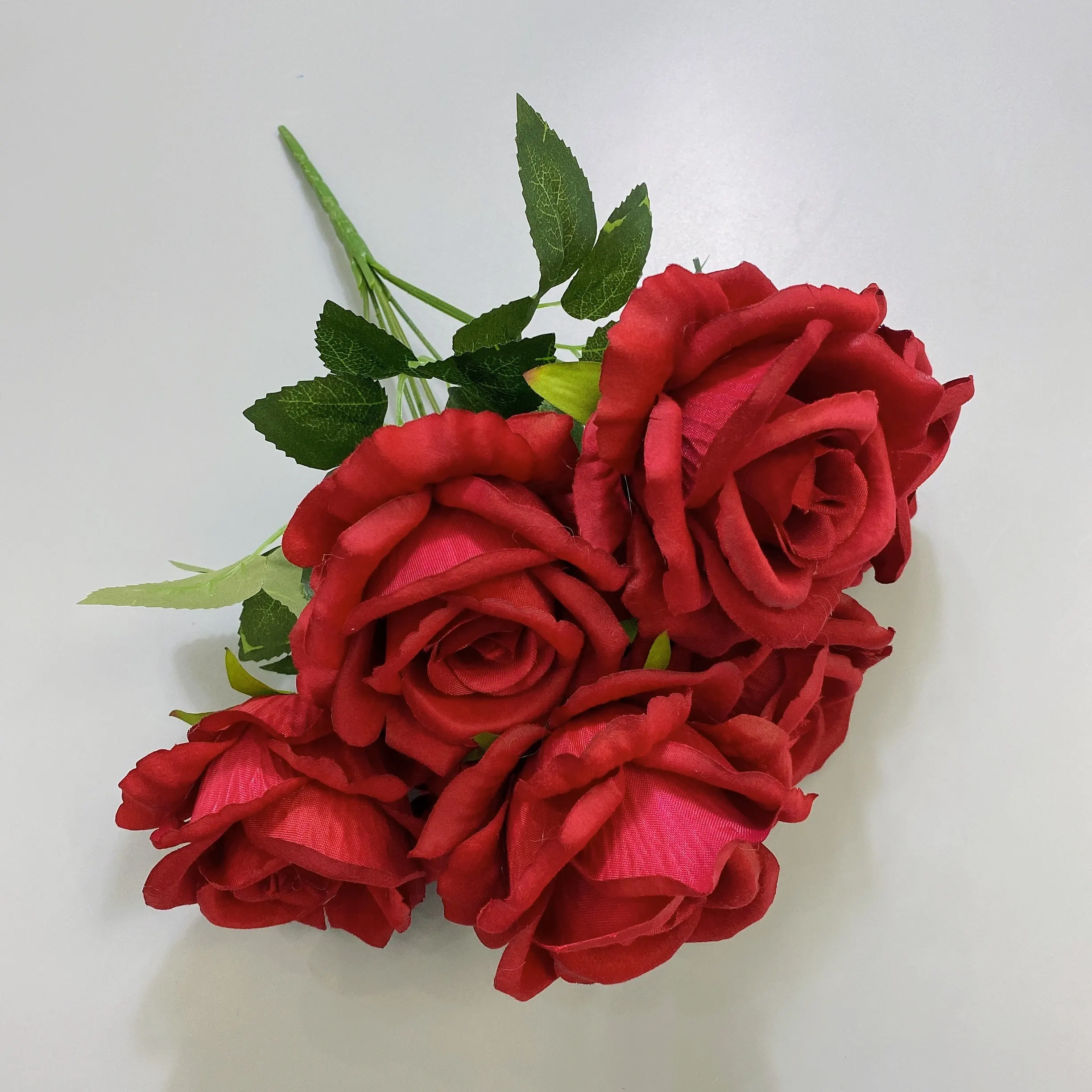 דקורטיבי מלאכותי אדום עלה פרח חתונה פרחים מלאכותיים ורדים חבורה מלאכותי זר פרחים