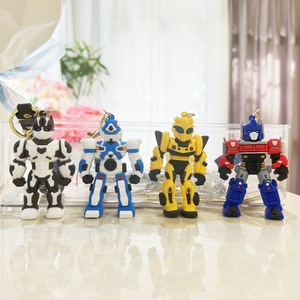 <span class=keywords><strong>Transformers</strong></span> mignons transfrontaliers <span class=keywords><strong>Optimus</strong></span> Prime Figurines 3D comme porte-clés de voiture, ornements suspendus, articles cadeaux. - Product Image 4