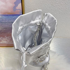 Borsa a secchiello in <span class=keywords><strong>raso</strong></span> fatta a mano con lettera di strass e diamanti con catene di perline da donna scintillante pochette da sera - Product Image 5