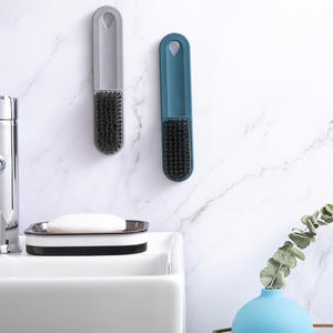 Cepillo para zapatos en forma de T con cerdas de nailon suaves para una limpieza delicada, mango de plástico blanco, azul y gris, diseño duradero y de larga duración - Product Image 2