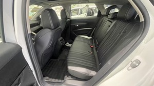 Voiture d'<span class=keywords><strong>occasion</strong></span> 2025 <span class=keywords><strong>Peugeot</strong></span> 4008 SUV Conduite à gauche Prête à l'emploi Qualité fiable Partenaire de commerce international - Product Image 3