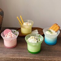 Coupe à dessert moderne en verre dépoli dégradé, avec bord cannelé et évasé, pour crème glacée, pudding, yaourt et mousse