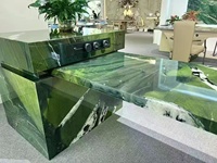 Quartzite vert Avocatus |   Vert avocat intense avec des veines blanches et noires saisissantes pour un design mural de luxe