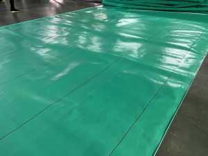 Tissu de maille teint par fil de couverture extérieure imperméable imperméable de bâche de PE pour des sacs - Product Image 4
