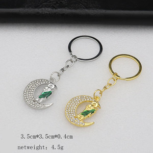 Llavero Religioso de <span class=keywords><strong>Santiago</strong></span> de la Comunión de <span class=keywords><strong>Santiago</strong></span>, Llavero Católico de Esmalte con Pedrería, Regalo de Recuerdo para Peregrinos del Camino de <span class=keywords><strong>Santiago</strong></span>, Venta al por Mayor - Product Image 5