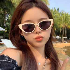 Occhiali da sole estivi stile retrò alla rinfusa occhiali da sole stile Cateye rettangolo all'ingrosso nero da donna - Product Image 5