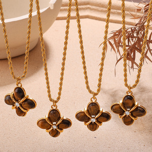 Collar de Trébol de Cuatro Hojas con Piedra Ojo de Tigre, Cadena Chapada en Oro, Colgante de Clavícula, Regalo para Mujer, Joyería de Moda - Product Image 1