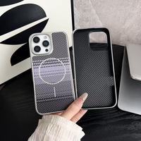 Coque magnétique en fibre de carbone pour iPhone 17 16 15 14 13 Pro Max, directement de l'usine, avec rayures électroplaquées argentées de luxe