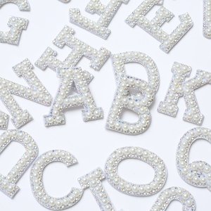 <span class=keywords><strong>Apliques</strong></span> de <span class=keywords><strong>Tela</strong></span> No Tejida con Letras Inglesas de Cristal y Perlas de Imitación Selina, <span class=keywords><strong>para</strong></span> Sombreros, Bolsos, Zapatos, Adhesivos <span class=keywords><strong>para</strong></span> Prendas, 26 Letras - Product Image 4