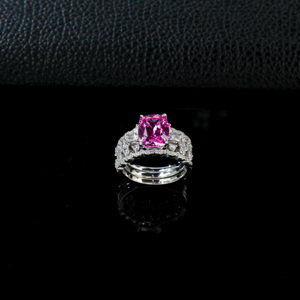 Anello con Rubino Sintetico di Lusso, Colore Sangue di Piccione, in Argento Sterling 925 Placcato Oro, Anelli di Alta Gioielleria con Gemme Sintetiche - Product Image 3