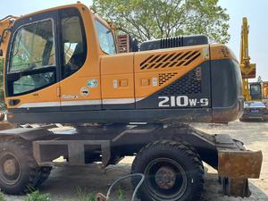 Excavatrice d'occasion à vendre : Hyundai 210W-9T et Hyundai 210W-9S à prix réduit - Product Image 6