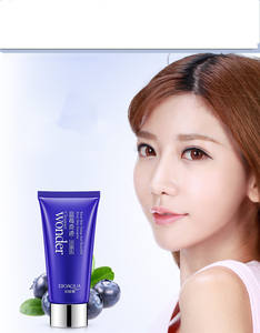 OEM Nettoyant doux pour le visage Contrôle de l'huile Nettoyage en profondeur Traitement de l'acné Mousse riche Nettoyant pour le visage pour tous les types - Product Image 3