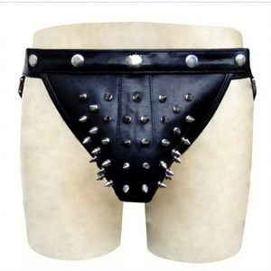 Short en cuir noir style punk pour homme avec clous et rivets argentés, taille mi-haute et fermeture élastique - Product Image 1