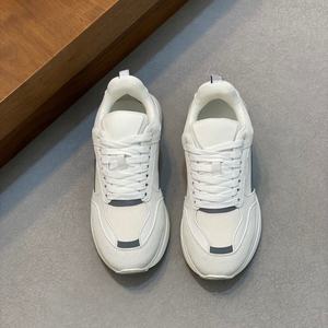 Nouvelles Chaussures de Sport Unisexe de Haute Qualité, Design Tendance, Respirantes, Antichoc, Antidérapantes, Confort Classique, à Lacets pour la Marche - Product Image 2