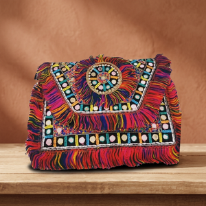 Banjara-Sac à main de bohème pour femmes, sac à bandoulière indien élégant et tendance, sac chic en jute à pompons pour filles et femmes - Product Image 3