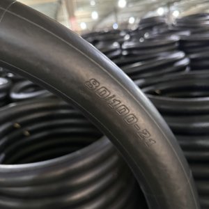 Chambre à air de <span class=keywords><strong>moto</strong></span> tout-terrain robuste en butyle 3MM/4MM R18 R19 R21 110/100-18 <span class=keywords><strong>450</strong></span>/500-18 110/90-19 80/100-21 - Product Image 2