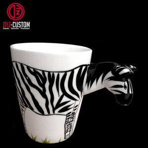 Tazas de cerámica en forma de jirafa, tazas de café de animales en 3D, pintadas a mano - Product Image 5