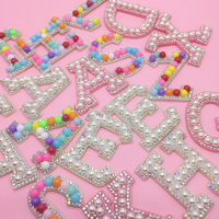 Nouveau Design Perle Lettres Patch Couleur 3D Broderie Strass Lettres Patches Fer sur pour la Décoration