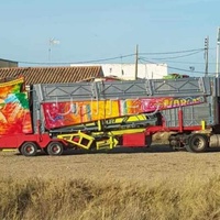Manège Disco Tagada sur remorque pour fêtes foraines et carnavals, équipement de divertissement personnalisable