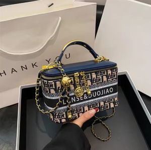 ビンテージ女性用カジュアルトートクロスボディショルダーバッグPU 3L + 幾何学模様防水デザイナーレディースハンドバッグ - Product Image 1