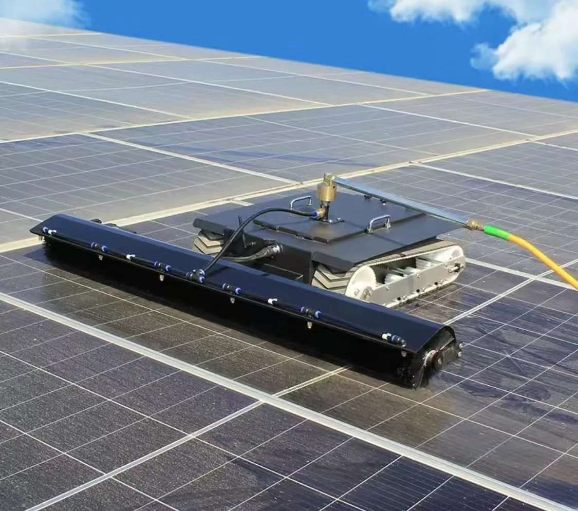 NBK Precio de salida Robot de limpieza de paneles solares Exportación para estación solar Máquina automática de limpieza diaria