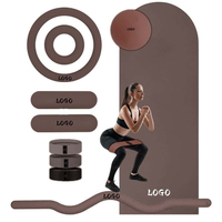 Kit d'équipement de Pilates : Bracelets lestés en silicone imperméables de 2 lb pour chevilles et poignets, pour la force et la portabilité en studio de Pilates