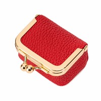 Mini porte-monnaie de luxe en cuir PU, léger et portable, avec logo personnalisé, breloque et pompon, accessoire de mode de haute qualité pour sacs