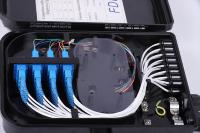 Splitter PLC Serat Optik 8 Arah Tipe LGX Cassette 1x8 Konektor SC UPC/APC Bersertifikasi CE Peralatan Jaringan FTTX IL<0.3dB