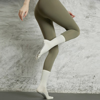 Kaos Kaki Yoga Khusus Pilates Kaos Kaki Lima Jari Wanita Anti-Selip Grosir Olahraga Pemisah Jari Kaki Katun Murni Ukuran Sedang
