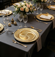 Assiette de présentation moderne dorée robuste à nervures verticales, durable, réutilisable, surface brillante pour banquets et événements à domicile