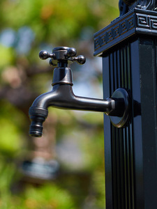 <span class=keywords><strong>Robinet</strong></span> <span class=keywords><strong>de</strong></span> <span class=keywords><strong>jardin</strong></span> robuste noir mat en laiton avec valve en céramique, anti-gel et anti-fissuration, raccord rapide pour machine à laver, utilisation extérieure - Product Image 3