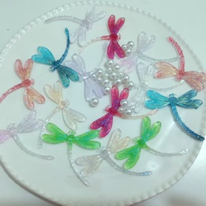 <span class=keywords><strong>Carte</strong></span> lumineuse <span class=keywords><strong>libellule</strong></span> de glace et de feu 50*46mm en plastique/résine avec colle coulante, faite à la main, pour épingles à cheveux, coques de téléphone portable et bijoux DIY - Product Image 3